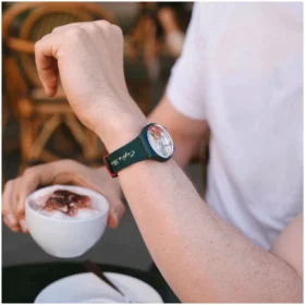 Swatch X Café De Flore para «Not in Paris»